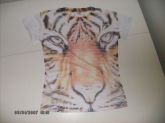 Camiseta com estampa sublimática, tigre