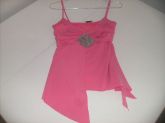 Blusa de alça pink com aplicação em lantejolas