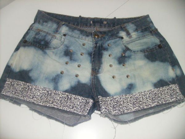 shorts customizado com spikers =veste 40 e 42